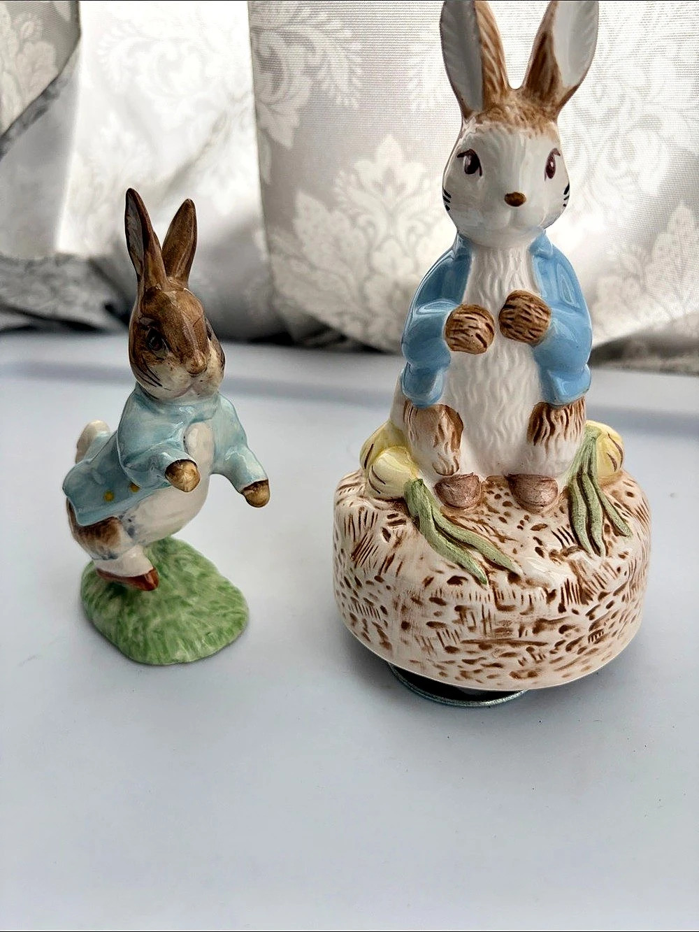Schmid Beatrix Potter Peter Cottontail musical figure with Peter Rabbit figure